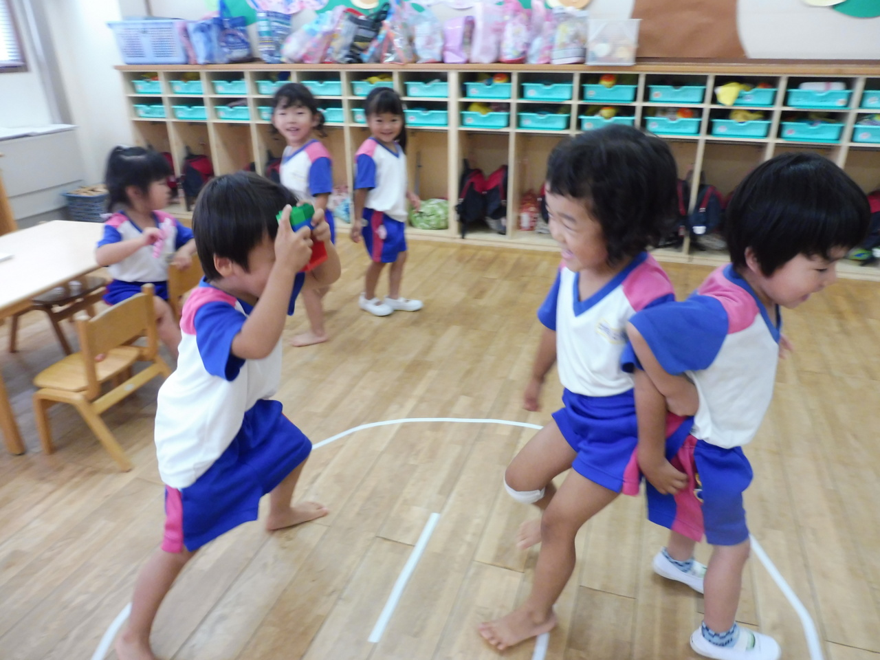 園児　尻 まことこども園｜幼児棟フォトアルバム